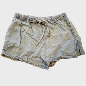 NWT lightweight tencel shorts Lovestitch Size Small